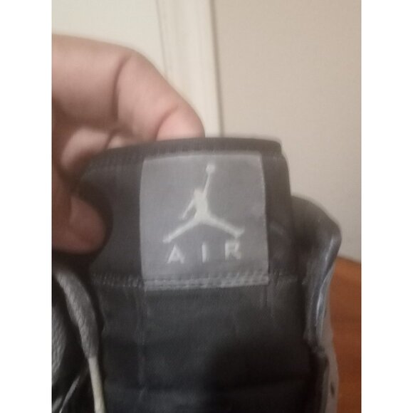 Air Jordan 1 Mid Women's Size 8 Cement Grey/Sail BQ6472 022 - Picture 7 of 13